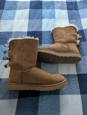 Chestnut Bailey Bow Boots